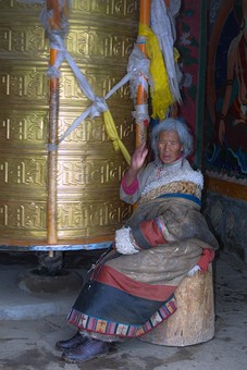 C0520250 - Langmusi Town