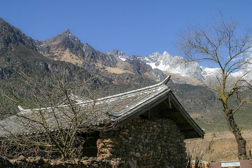 E0108227 - Village Near Lijiang