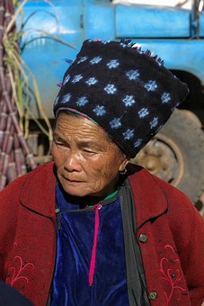 E0110308 - Portraits Yunnan