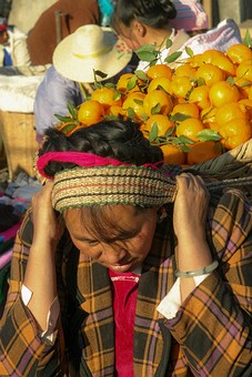 E0112040 - Portraits Yunnan