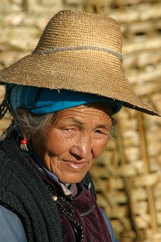 E0112104 - Portraits Yunnan