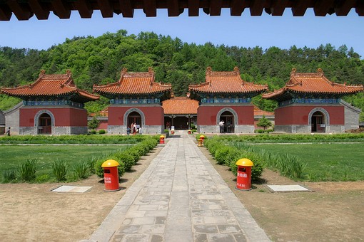 E0529075 - Yongling Tombs