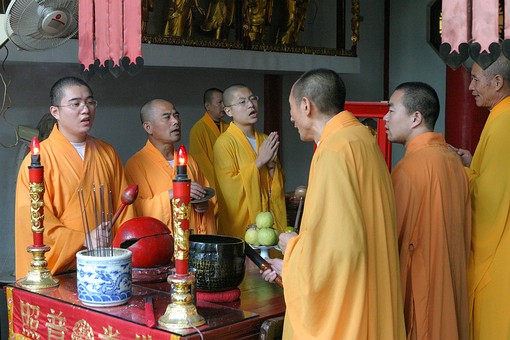 E0930055 - Linggu Temple