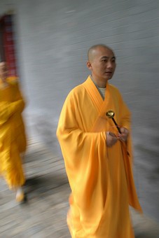 E1001100 - Qixia Temple