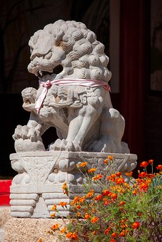 G0923010 - Between 2 Main Gates