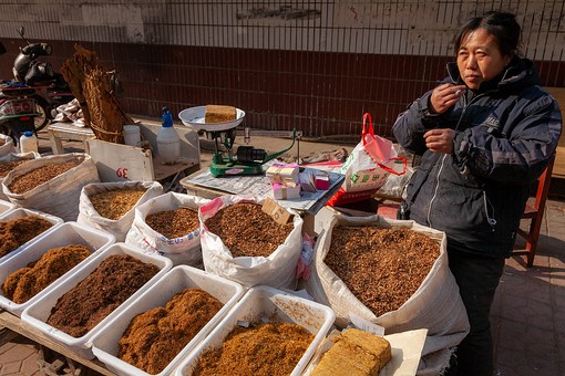 G1112018 - Tabacco Sellers