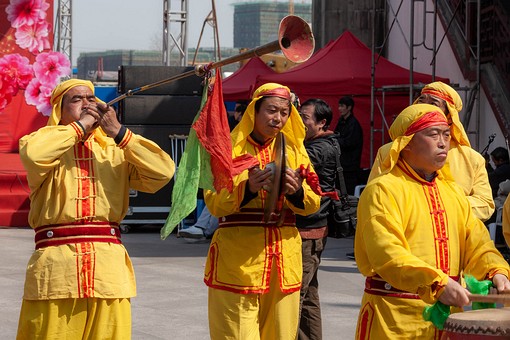 M0325216 - Temple Show