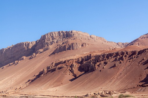 M1009376 - Flaming Mountains