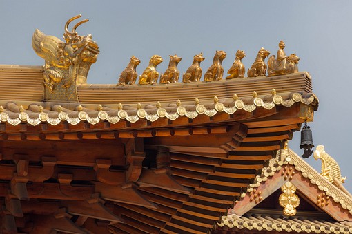 O0830073 - Outside Temple