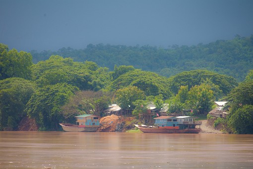 H0809040 - Mekong River
