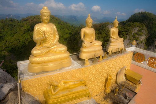 I0817066 - Wat Tham Suea
