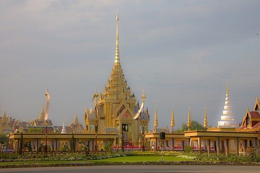 I1116006 - 06-Royal Crematorium