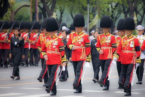 I1116275 - 04-Royal Familly