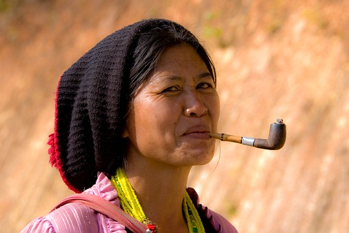 I1222298 - Karen Hill Tribes Pe