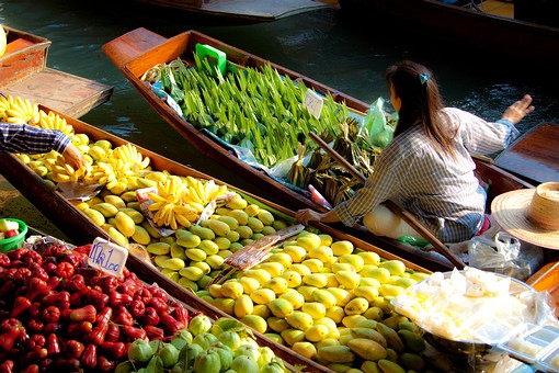 J0207224 - Damnoen Saduak Float