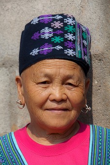 L0411360 - Thap Boek