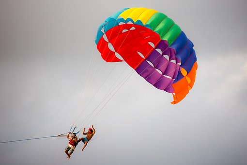 Q1001216 - Hat Patong