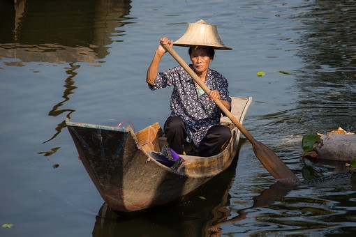 Q1212014 - Nonthaburi Khlongs