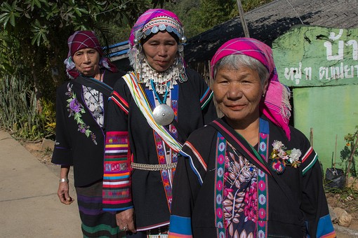 R1224266 - Mae Yao Akhas Women