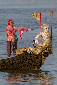 T1017475-2 - The Royal Barges